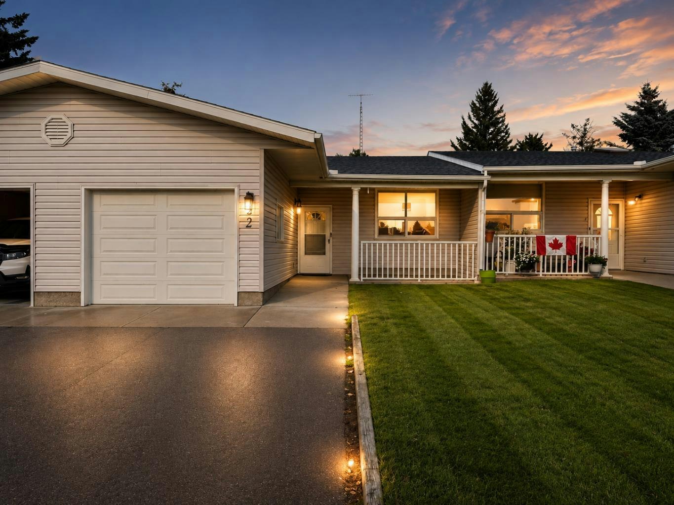 2-717 Centre Street, Vulcan, AB, T0L 2B0
