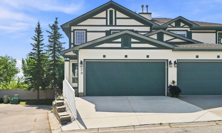39-10 Tuscany Valley View NW