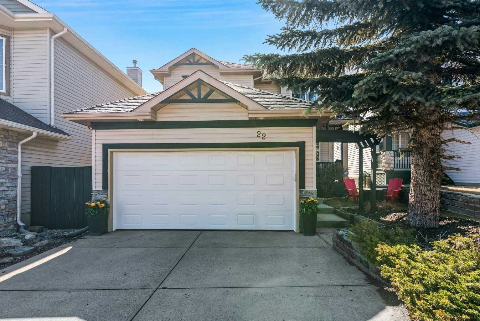 22 Hidden Valley Manor NW, Calgary, AB, T3A 5V4