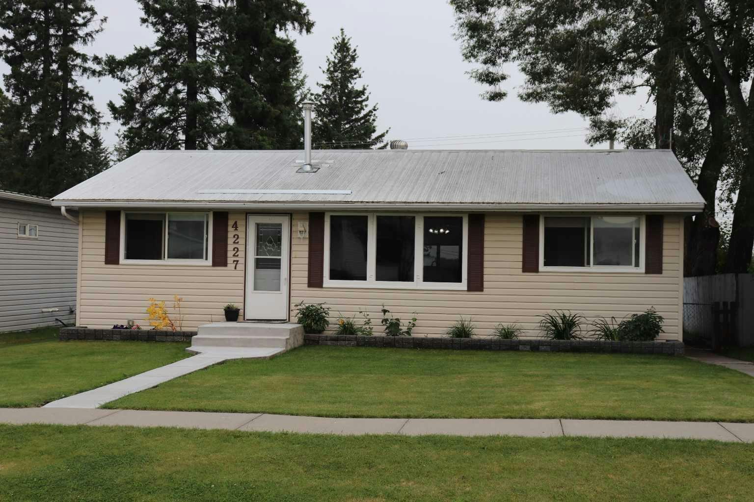 4227 5 Avenue, Edson, AB, T7E 1A5