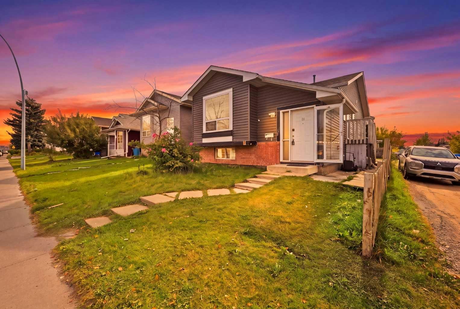 11 Martinwood Road NE, Calgary, AB, T3J 3G6