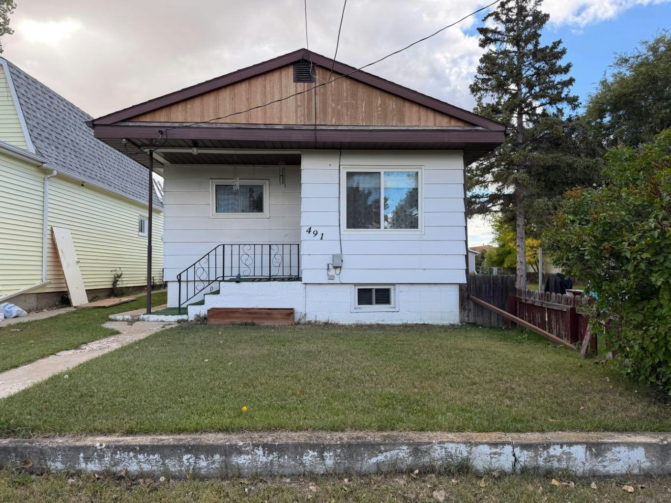 491 2 Street, Drumheller, AB, T0J 0Y3