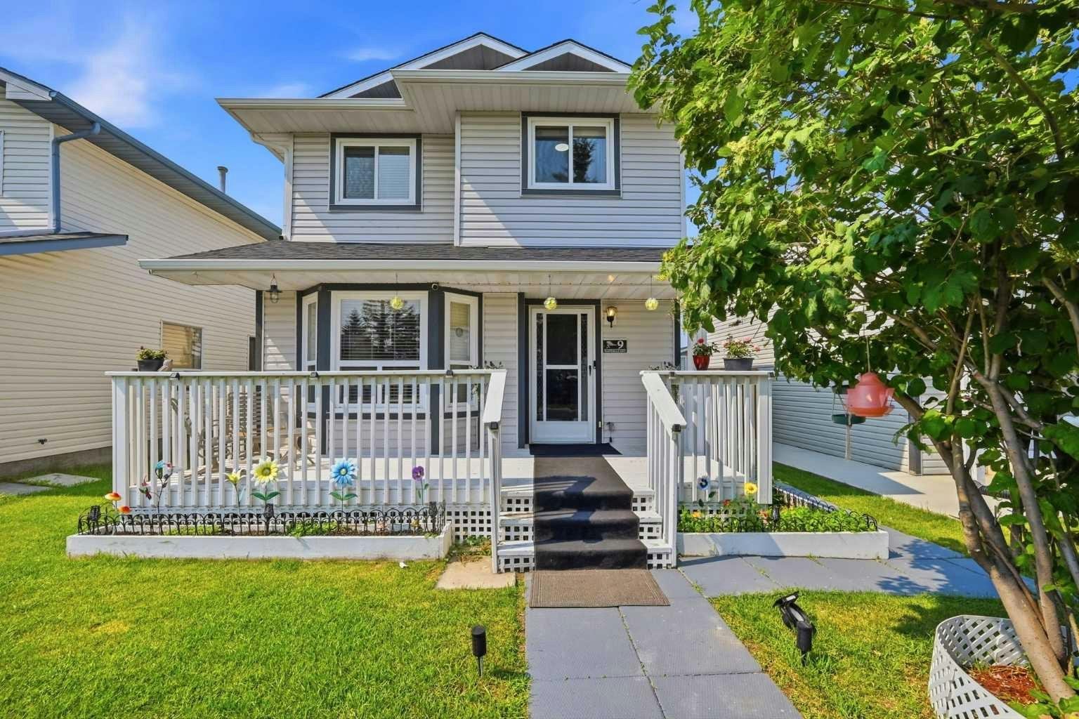 9 Martindale Crescent NE, Calgary, AB, T3J 2W4