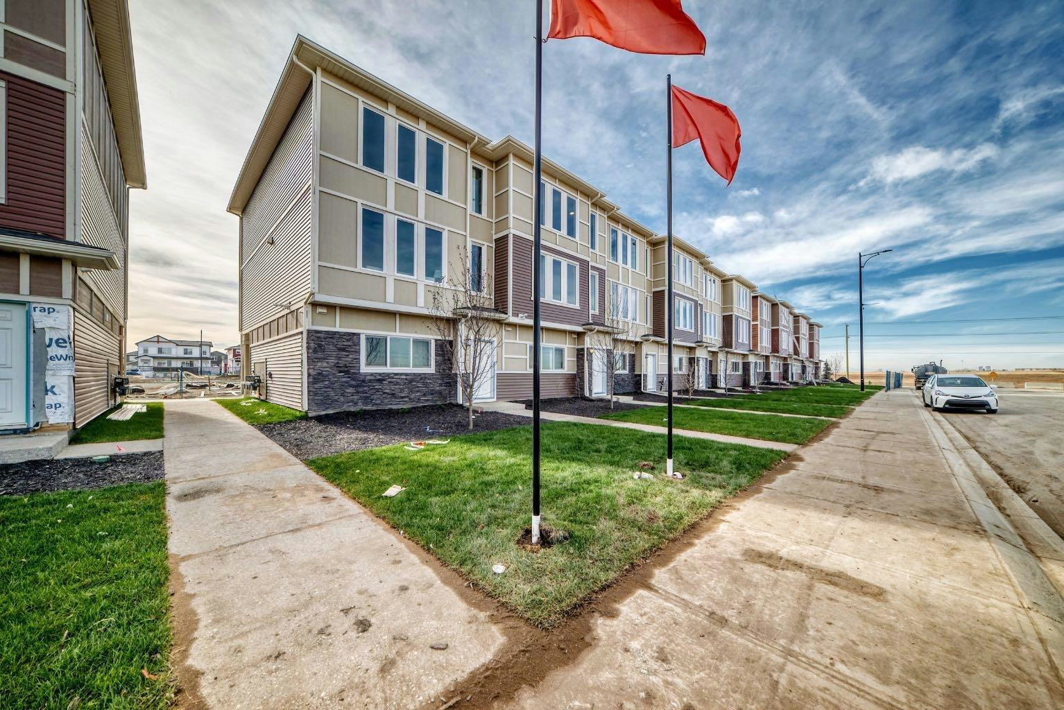 86 145 Chelsea Mews, Chestermere, AB, T1X 3H1