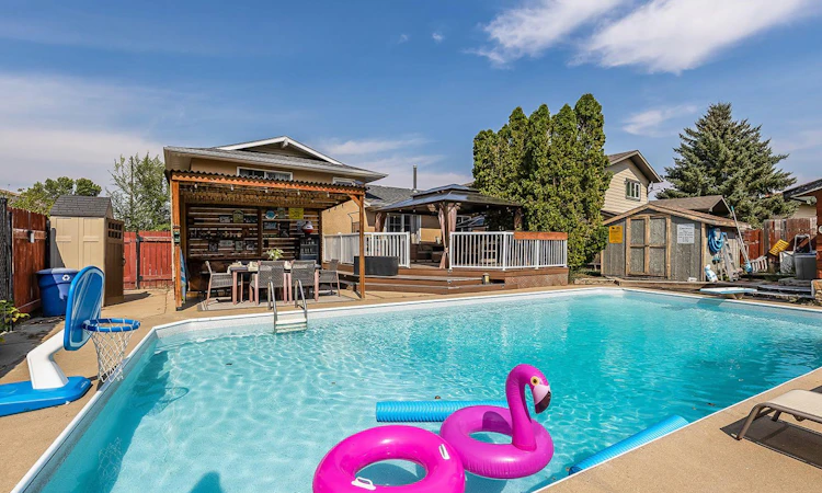 37 Sunflower Court SE