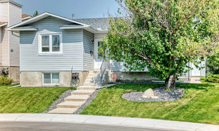 116 Mckerrell Close SE