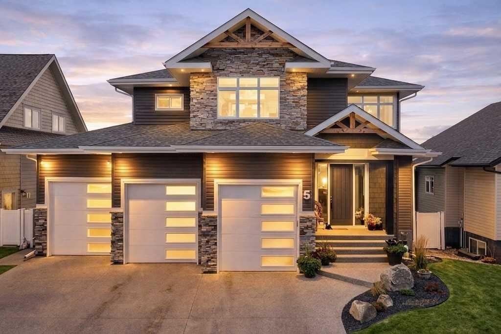 5 Leonard Close, Sylvan Lake, AB, T4S 0E7