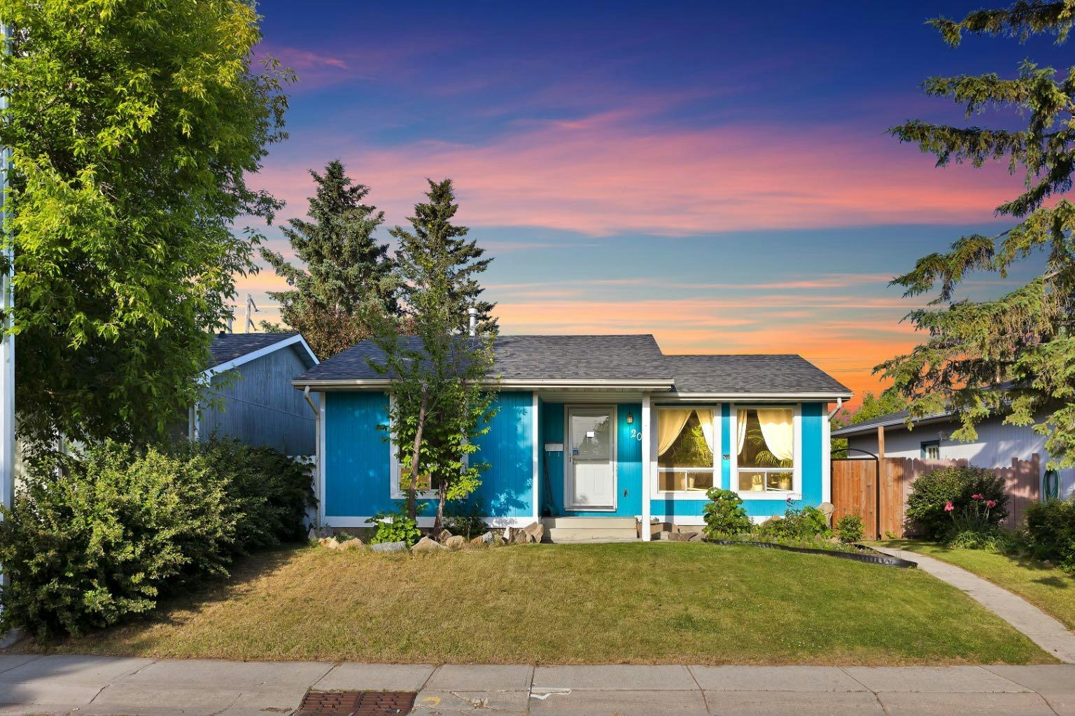 20 Falton Way NE, Calgary, AB, T3J 1K4