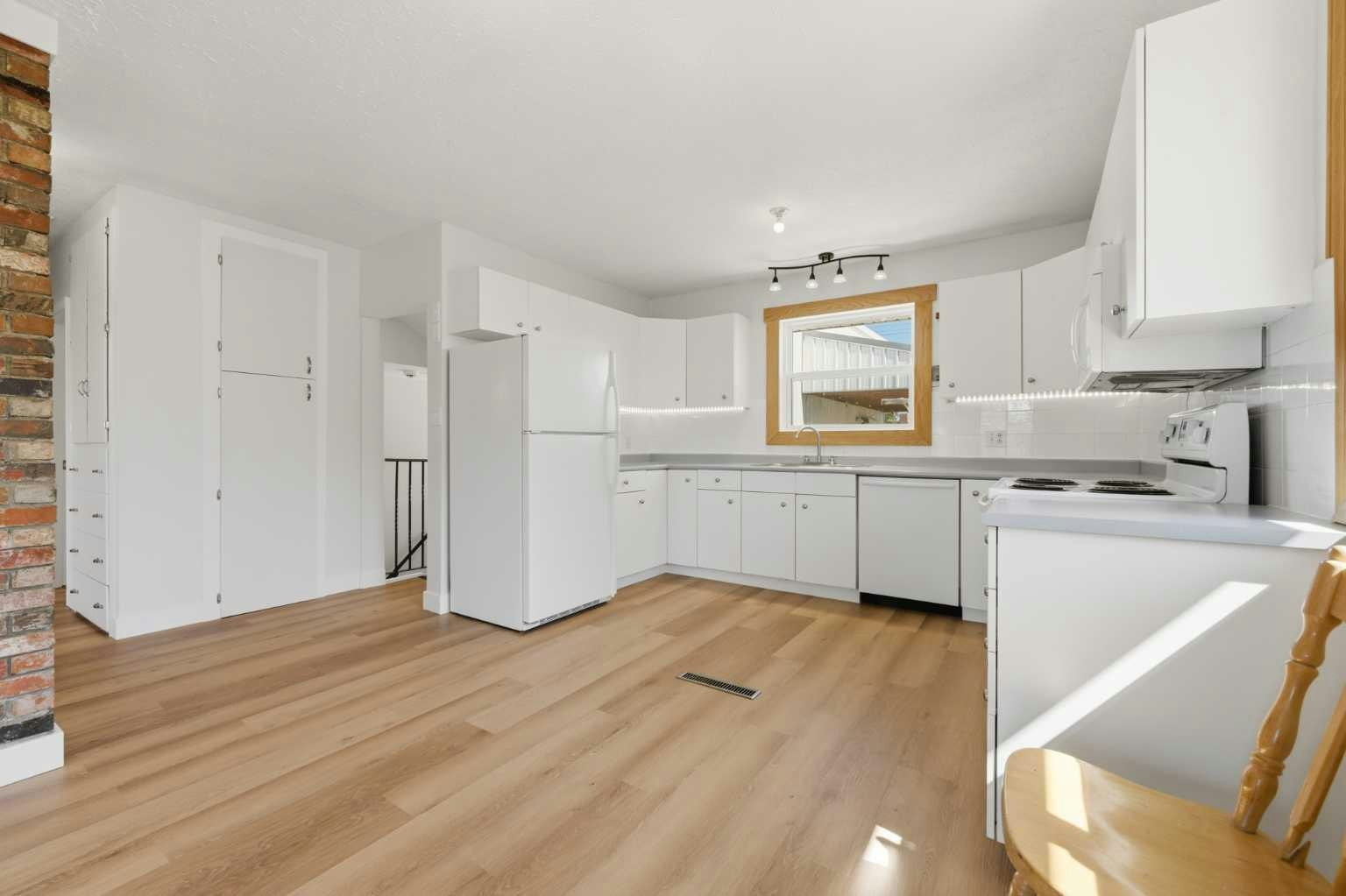 209 Center S, Rural Kneehill County, AB, T0M 1J0 - 9