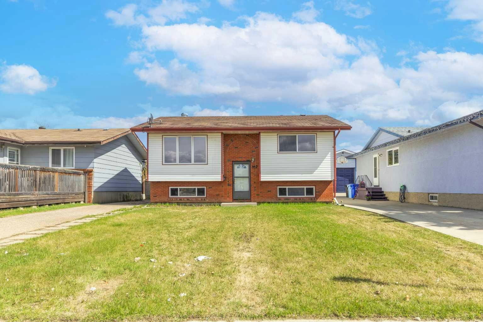 162 Elmore Drive, Fort Mcmurray, AB, T9H 4N3