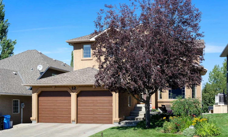 12 Mt Norquay Gate SE