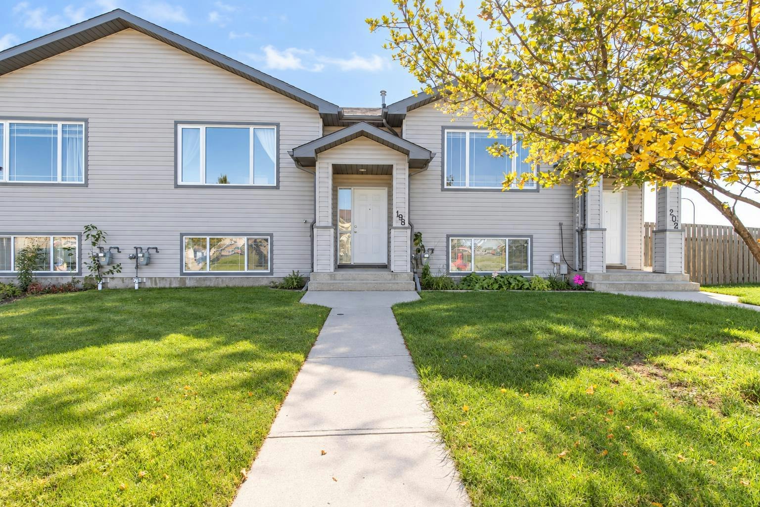 198 Blackfoot Boulevard W, Lethbridge, AB, T1K 7Z2