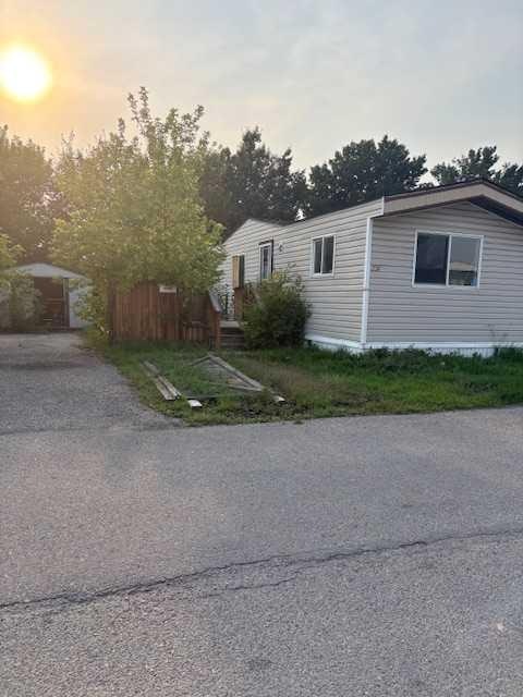 238-6220 17 Avenue, Calgary, AB, T2A 0W6