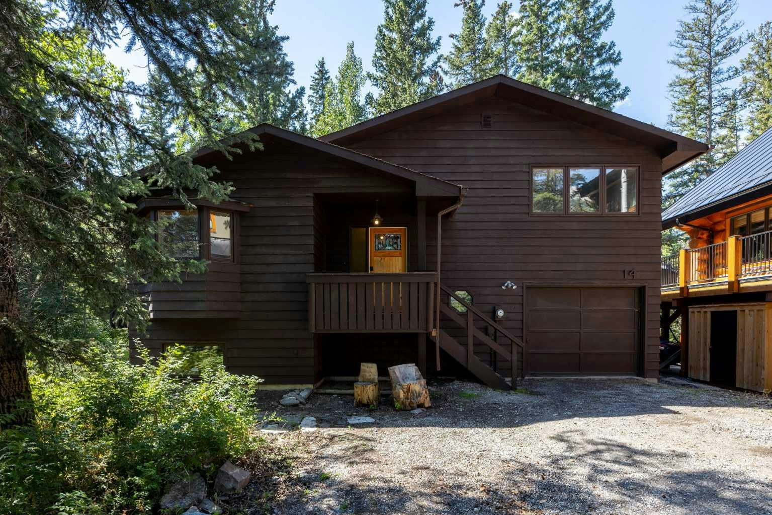 14 Pinewood Crescent, Canmore, AB, T1W 1P8