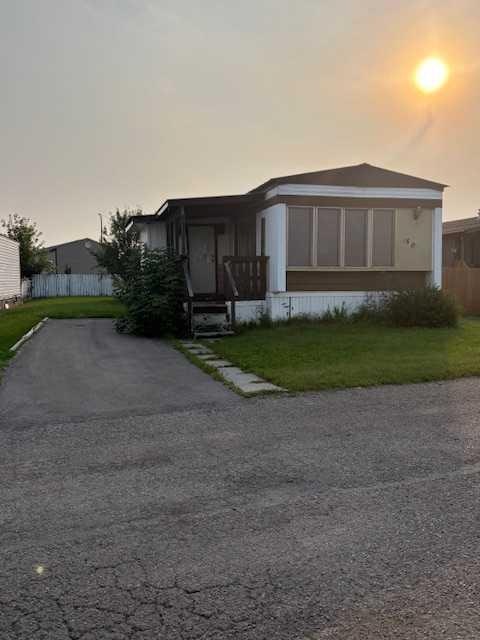 380-6220 17 Avenue, Calgary, AB, T2A 0W6