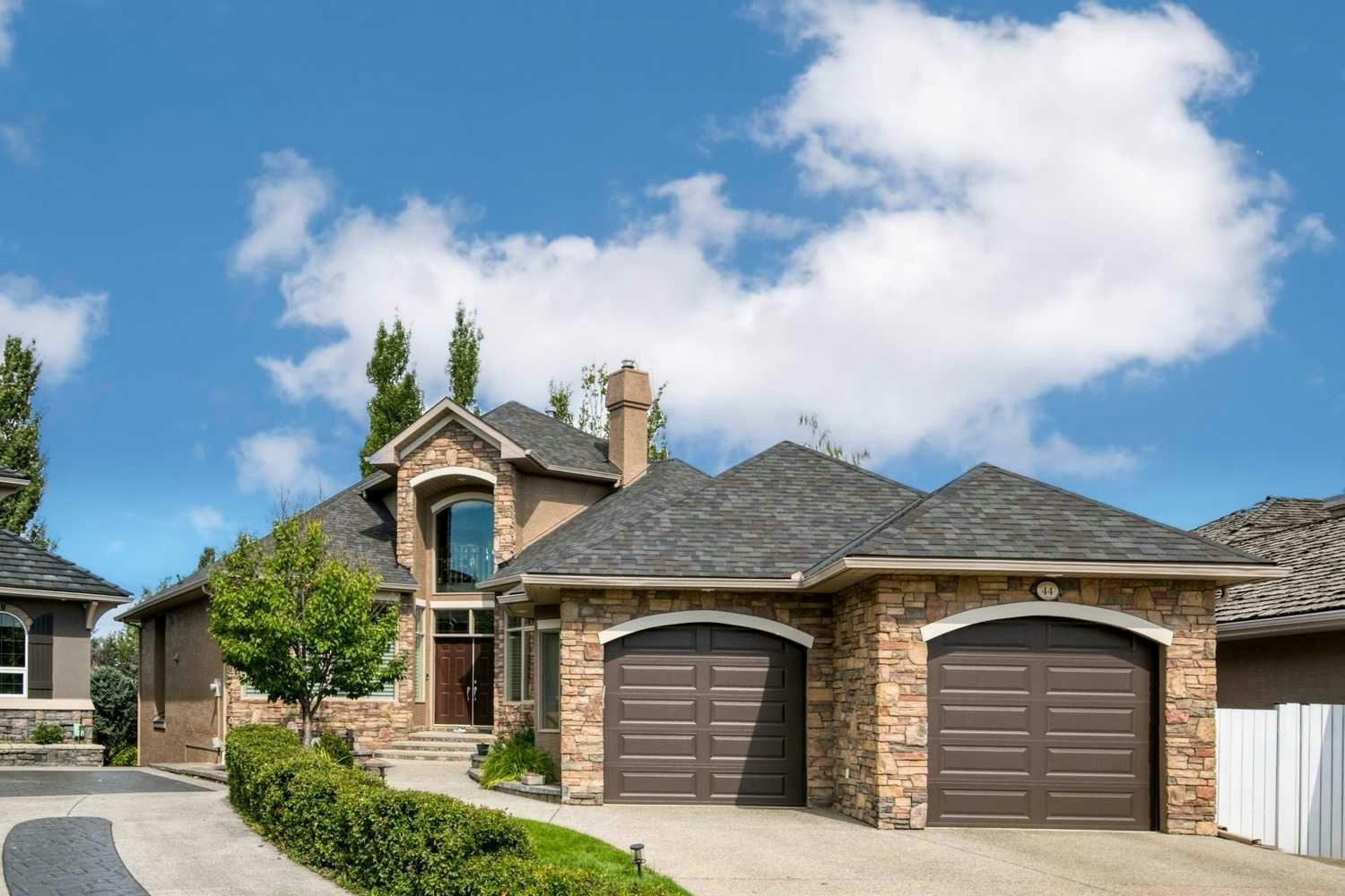 44 Evergreen Lane SW, Calgary, AB, T2Y 3T9