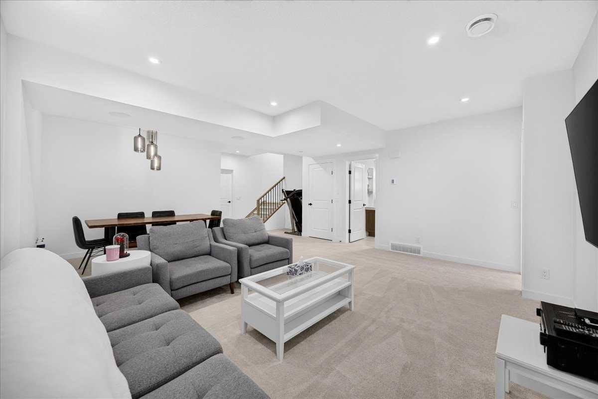77 Rowmont Common NW, Calgary, AB, T3L 0L2 - 37
