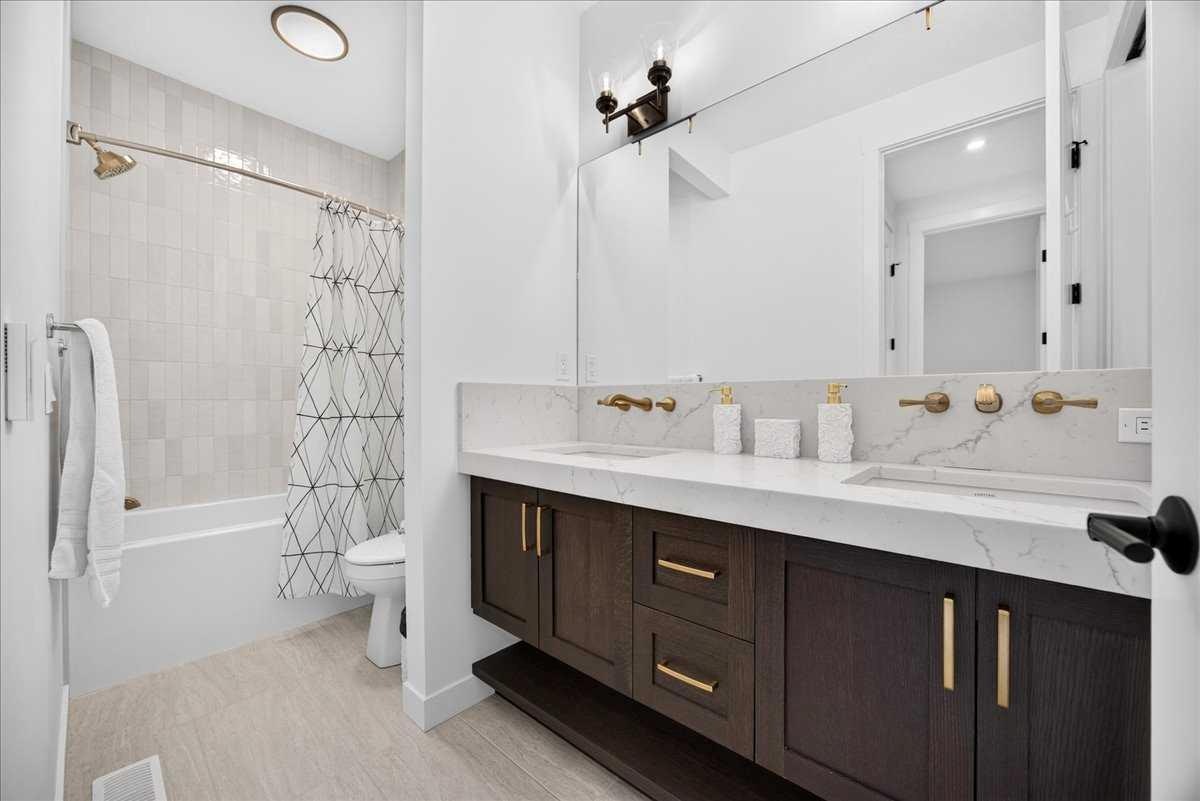 77 Rowmont Common NW, Calgary, AB, T3L 0L2 - 32