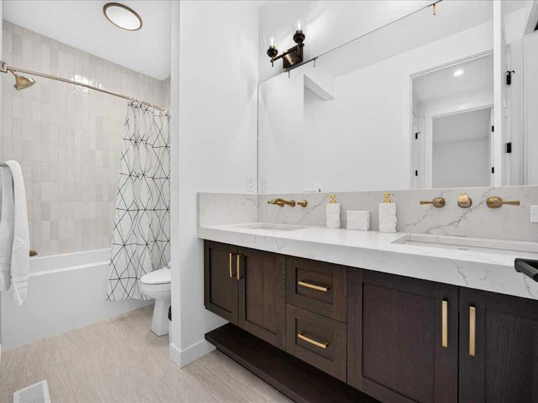 77 Rowmont Common NW, Calgary, AB, T3L 0L2 - 32