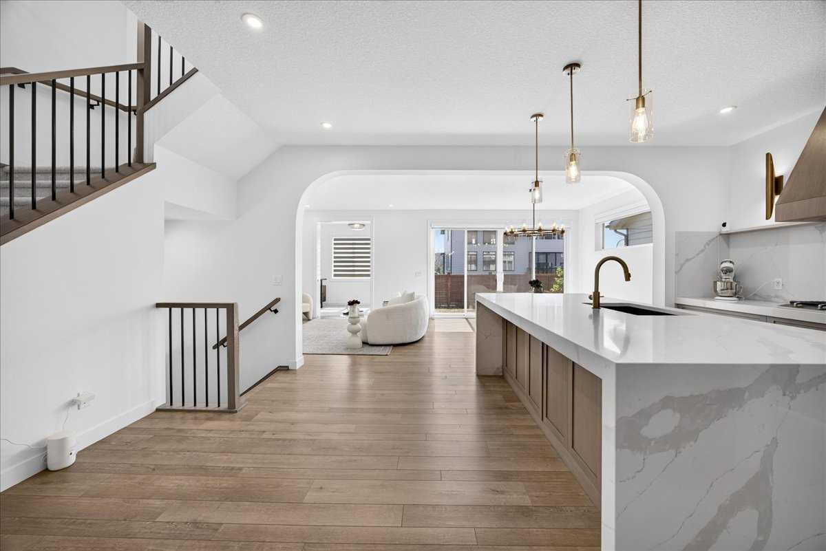 77 Rowmont Common NW, Calgary, AB, T3L 0L2 - 6