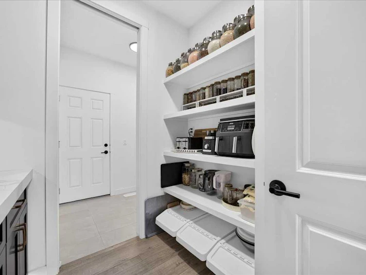77 Rowmont Common NW, Calgary, AB, T3L 0L2 - 18