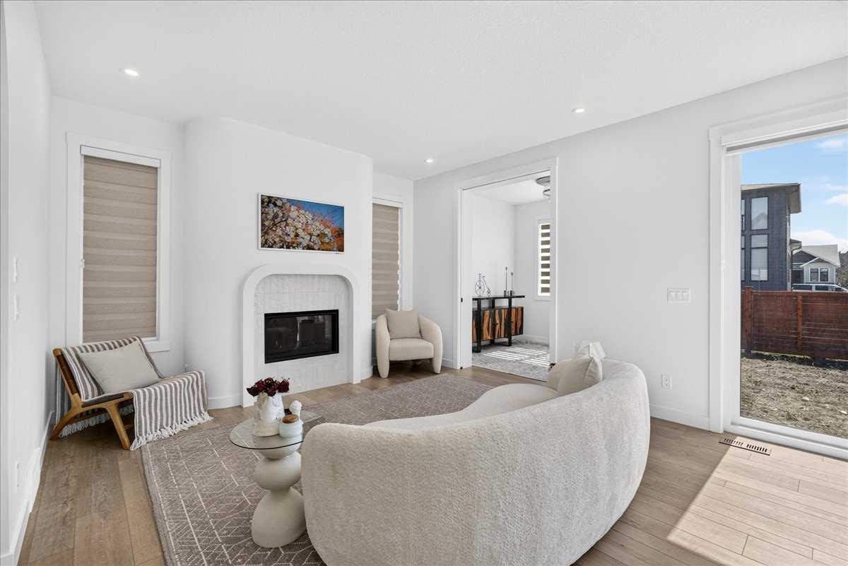 77 Rowmont Common NW, Calgary, AB, T3L 0L2 - 7