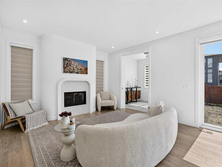77 Rowmont Common NW, Calgary, AB, T3L 0L2 - 7