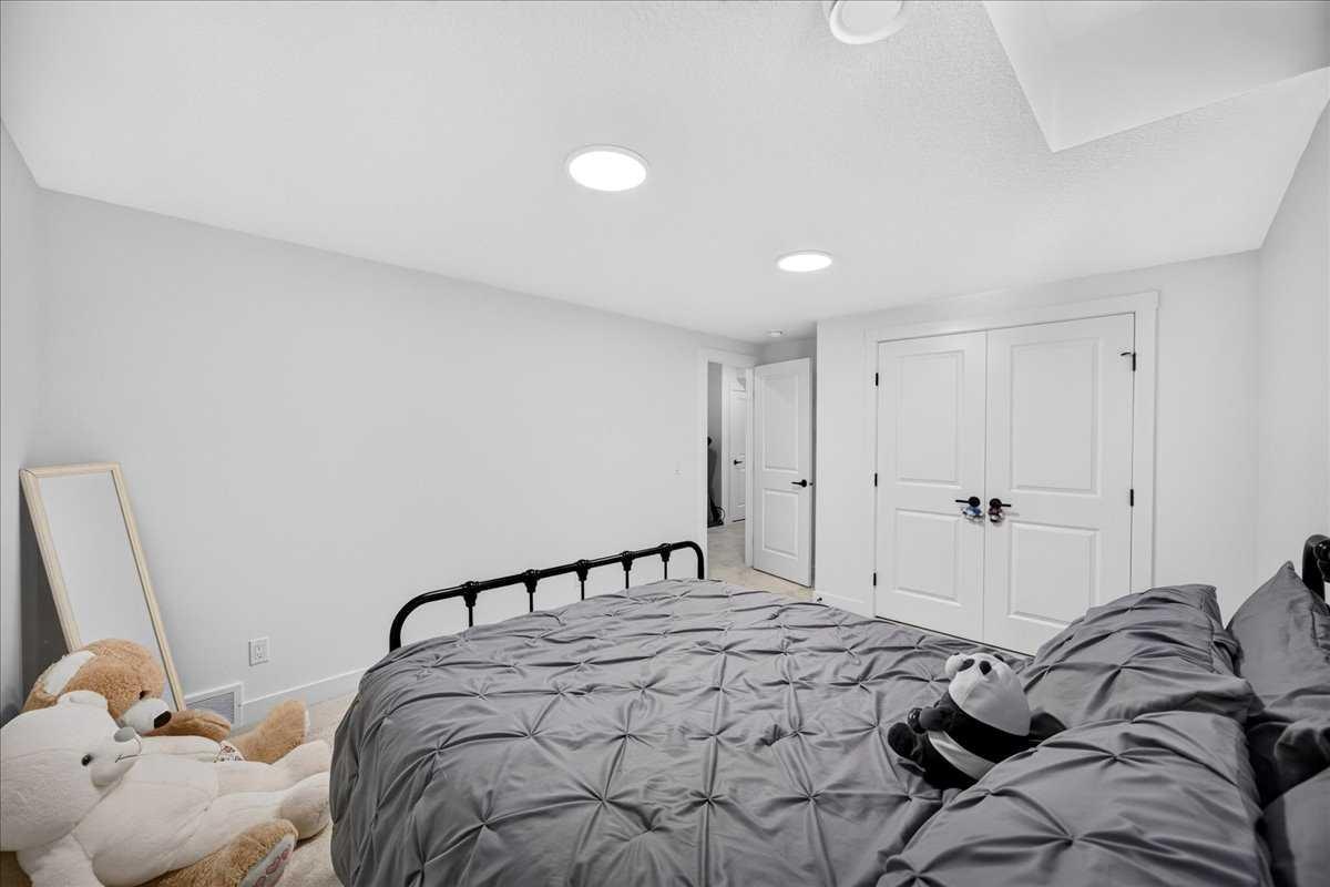 77 Rowmont Common NW, Calgary, AB, T3L 0L2 - 40
