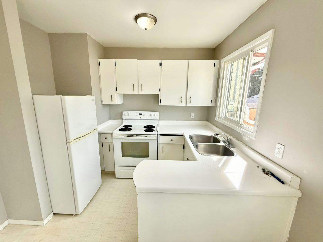 36-441 Switzer Drive, Hinton Hill, AB, T7V 1Z7 - 3