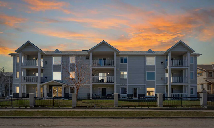 106-7106 Valleyview Park SE