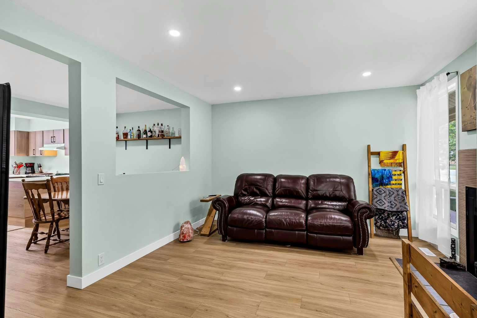2187 Woodview Drive SW - 2