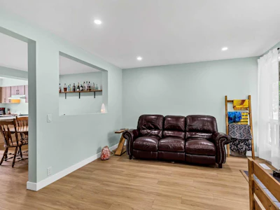 2187 Woodview Drive SW - 2