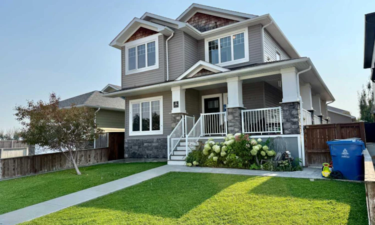 55 Riverhurst Cove W