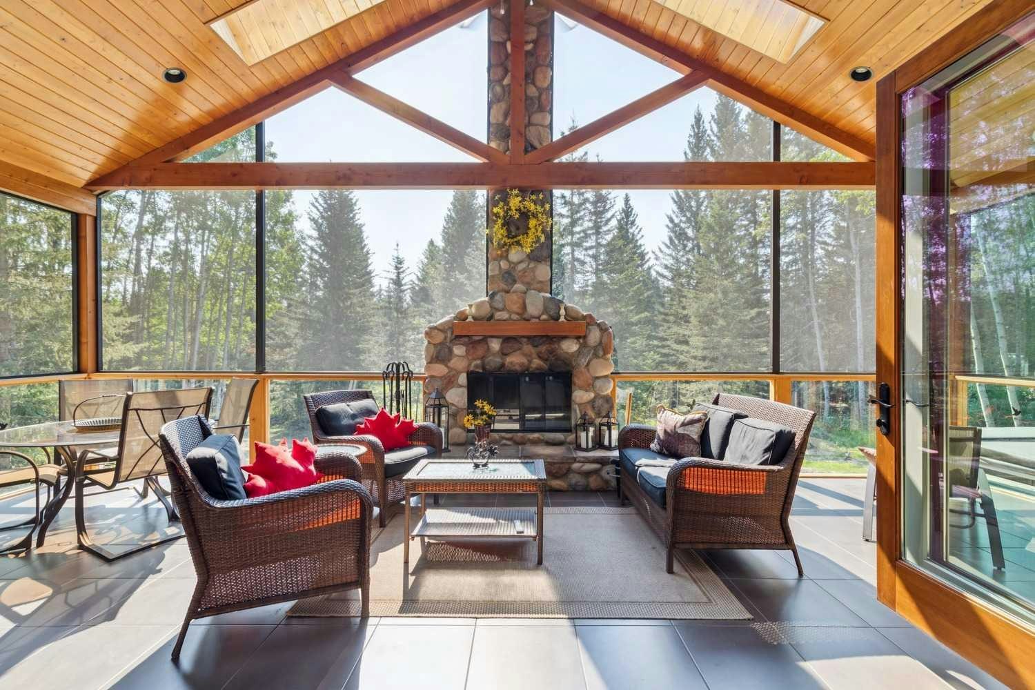 29347 Range Road 52, Rural Mountain View County, AB, T0M 2E0