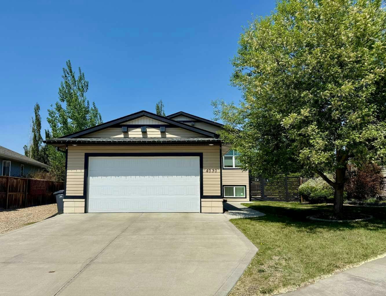 4030 40 Street Close, Ponoka, AB, T4J 0A7
