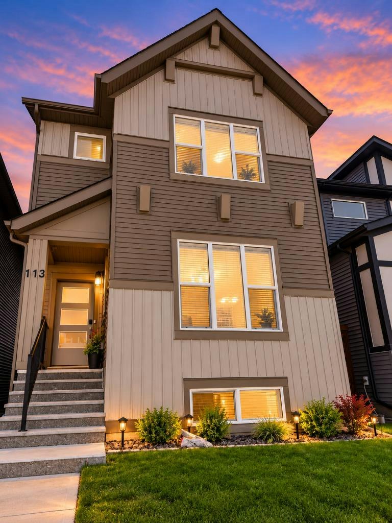 113 Corner Glen Way NE, Calgary, AB, T3N 2L6