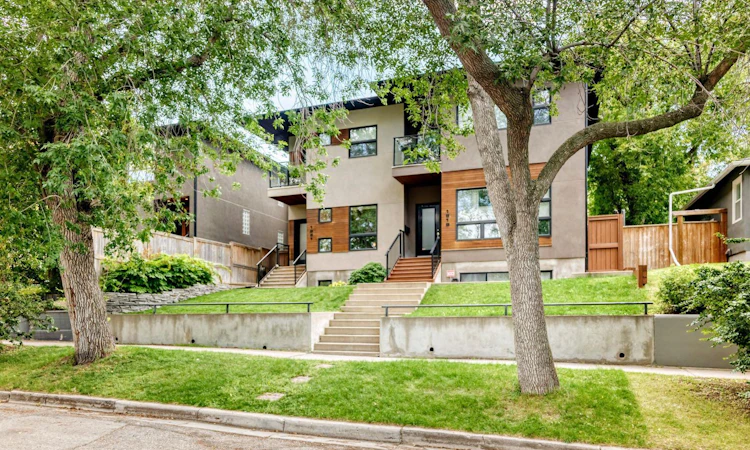 1821 18 Street SW