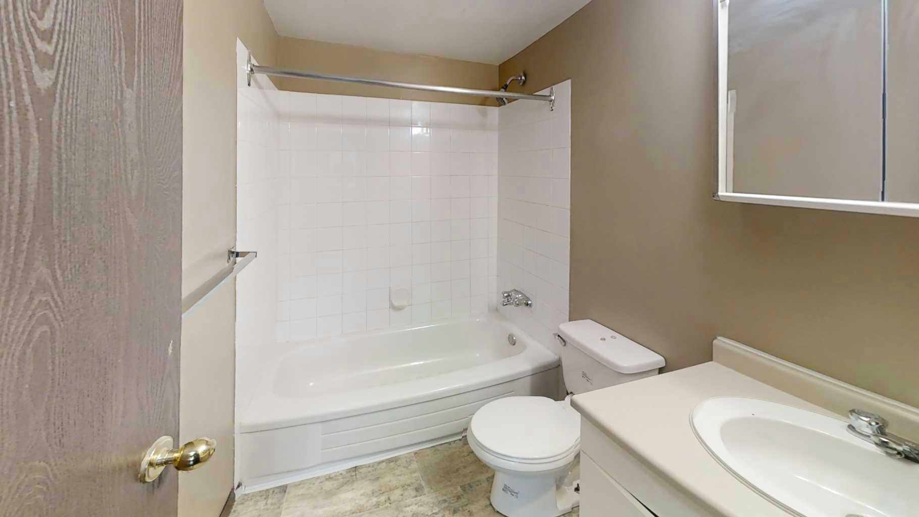 206-5117 44 Street, High Prairie, AB, T0G 1E0 - 5