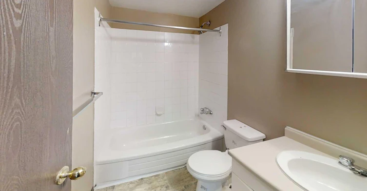 206-5117 44 Street, High Prairie, AB, T0G 1E0 - 5