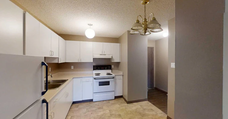 206-5117 44 Street, High Prairie, AB, T0G 1E0 - 2