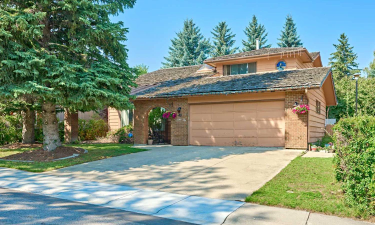48 Oakmount Way SW