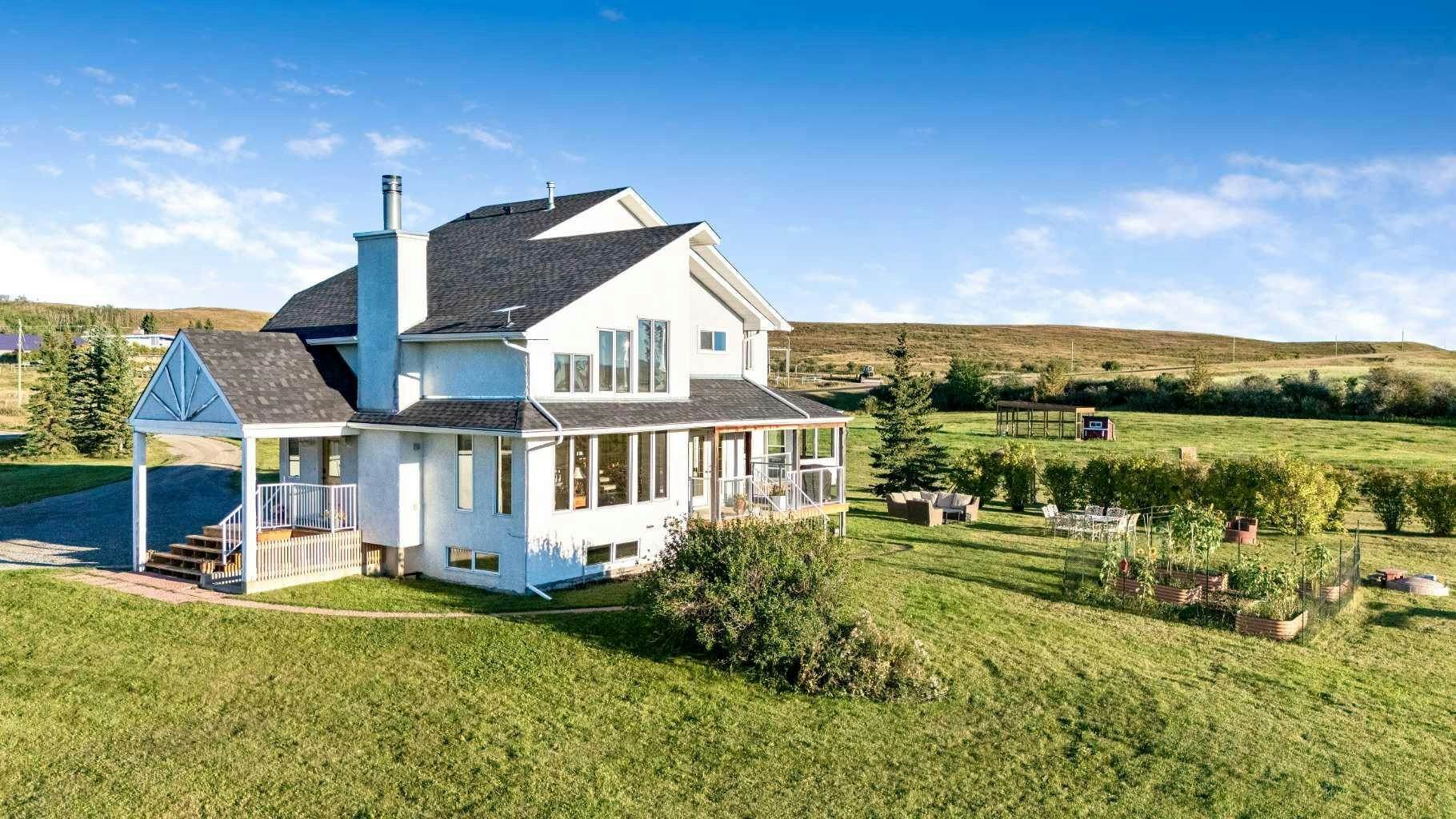 386109 128 Street W, Foothills County, AB, T1S 6E1