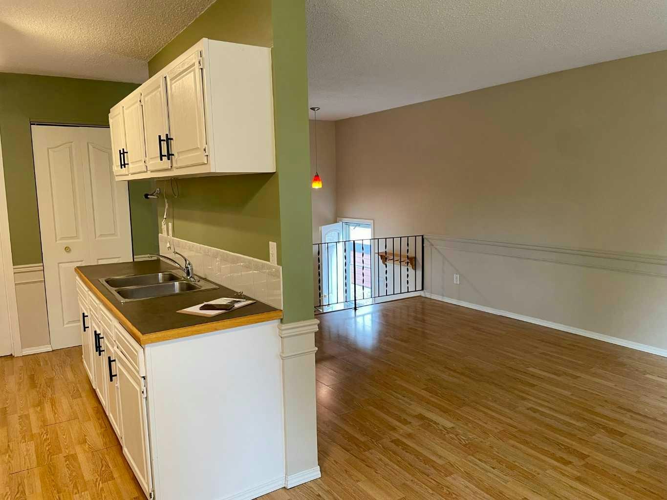 31-5 Acadia Road W, Lethbridge, AB, T1K 4C1 - 9