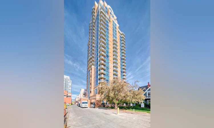 402-817 15 Avenue SW