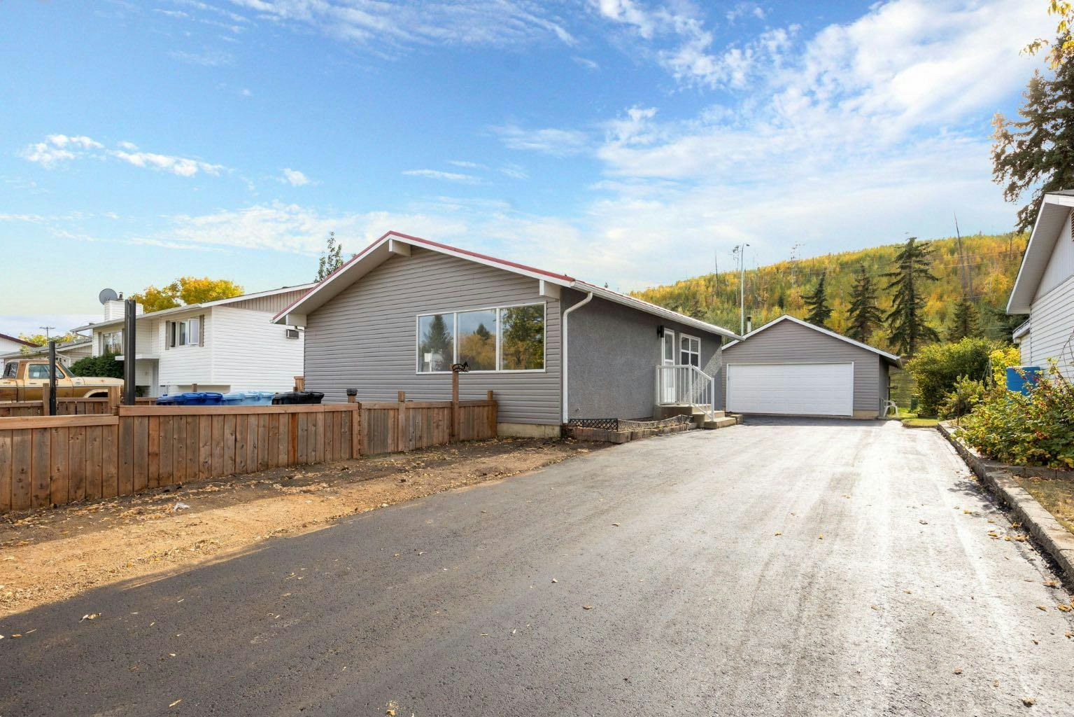 67 Alberta Drive, Fort Mcmurray, AB, T9H 1P7