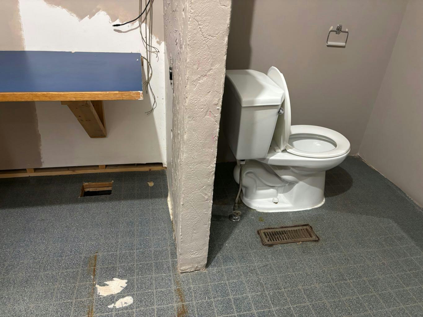 121 Center Street W, Vulcan, AB, T0L 2B0 - 16