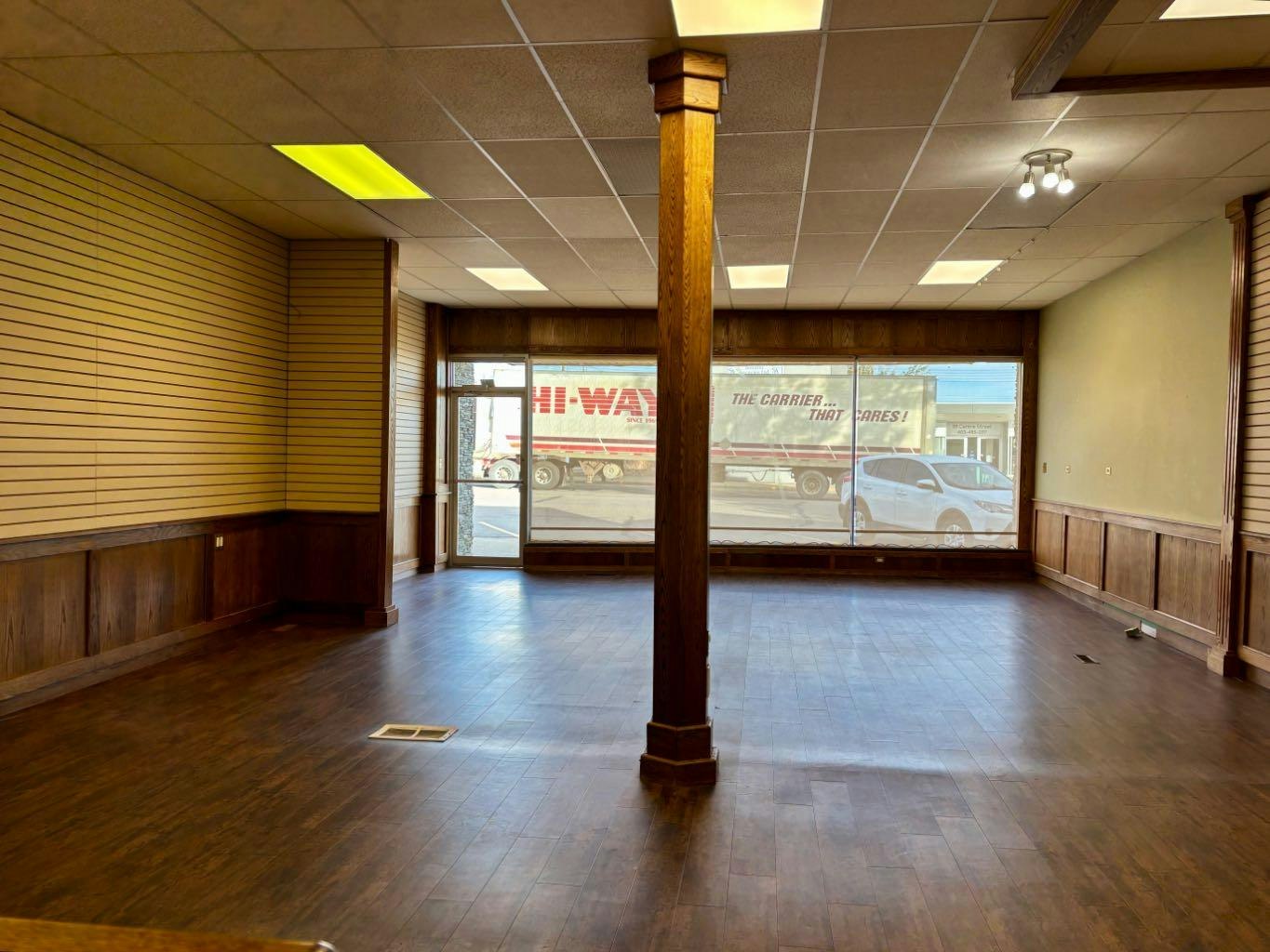 121 Center Street W, Vulcan, AB, T0L 2B0 - 8