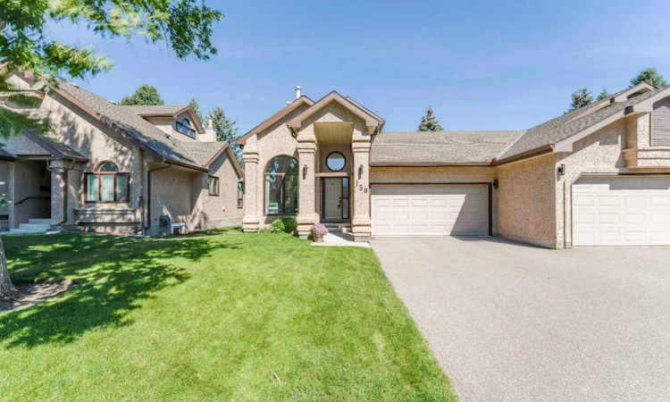 150 Oakbriar Close SW