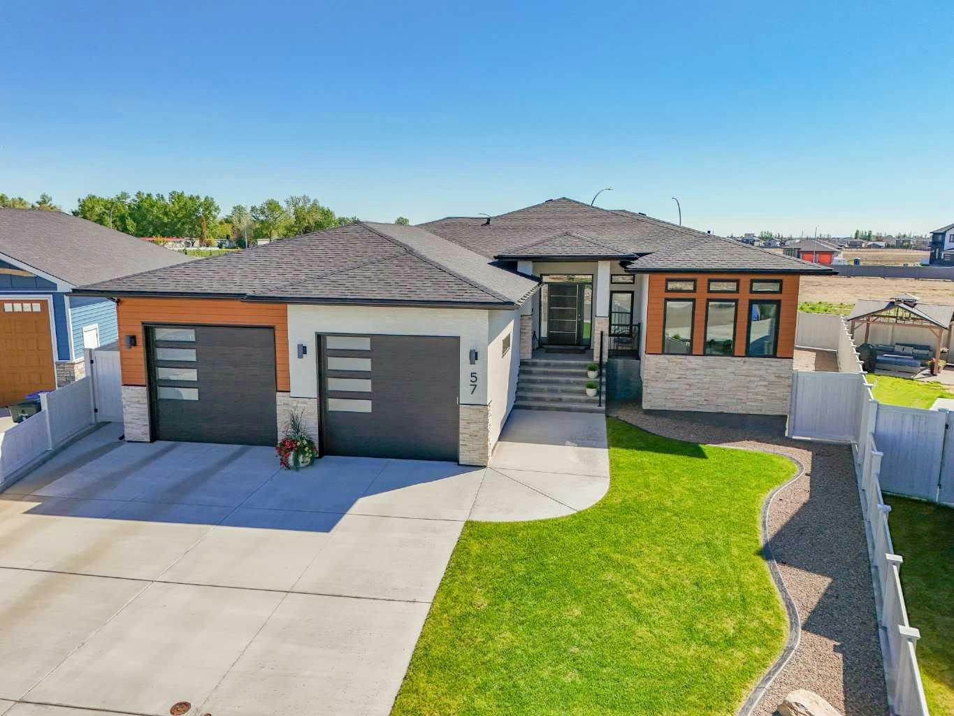 57 Hamptons Gate SE, Medicine Hat, AB, T1B 0N7