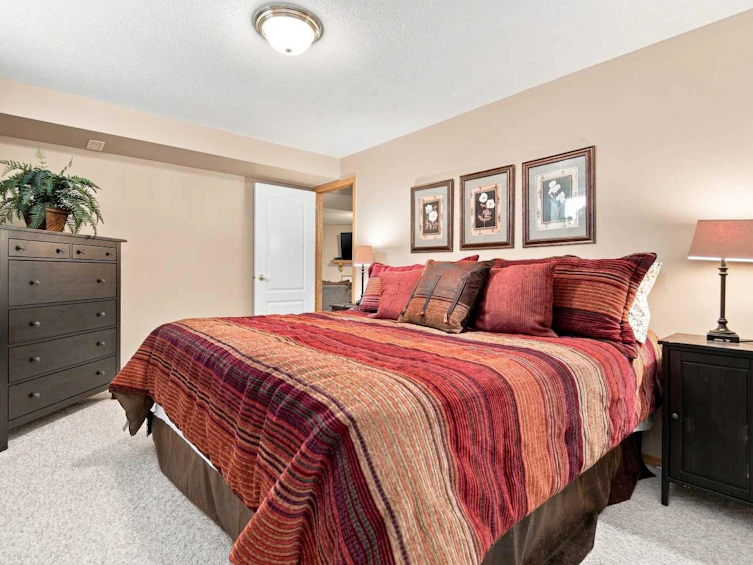162 Doran Crescent, Red Deer, AB, T4R 2M6 - 31